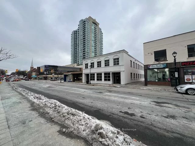 32, Queen, Downtown Brampton, Brampton