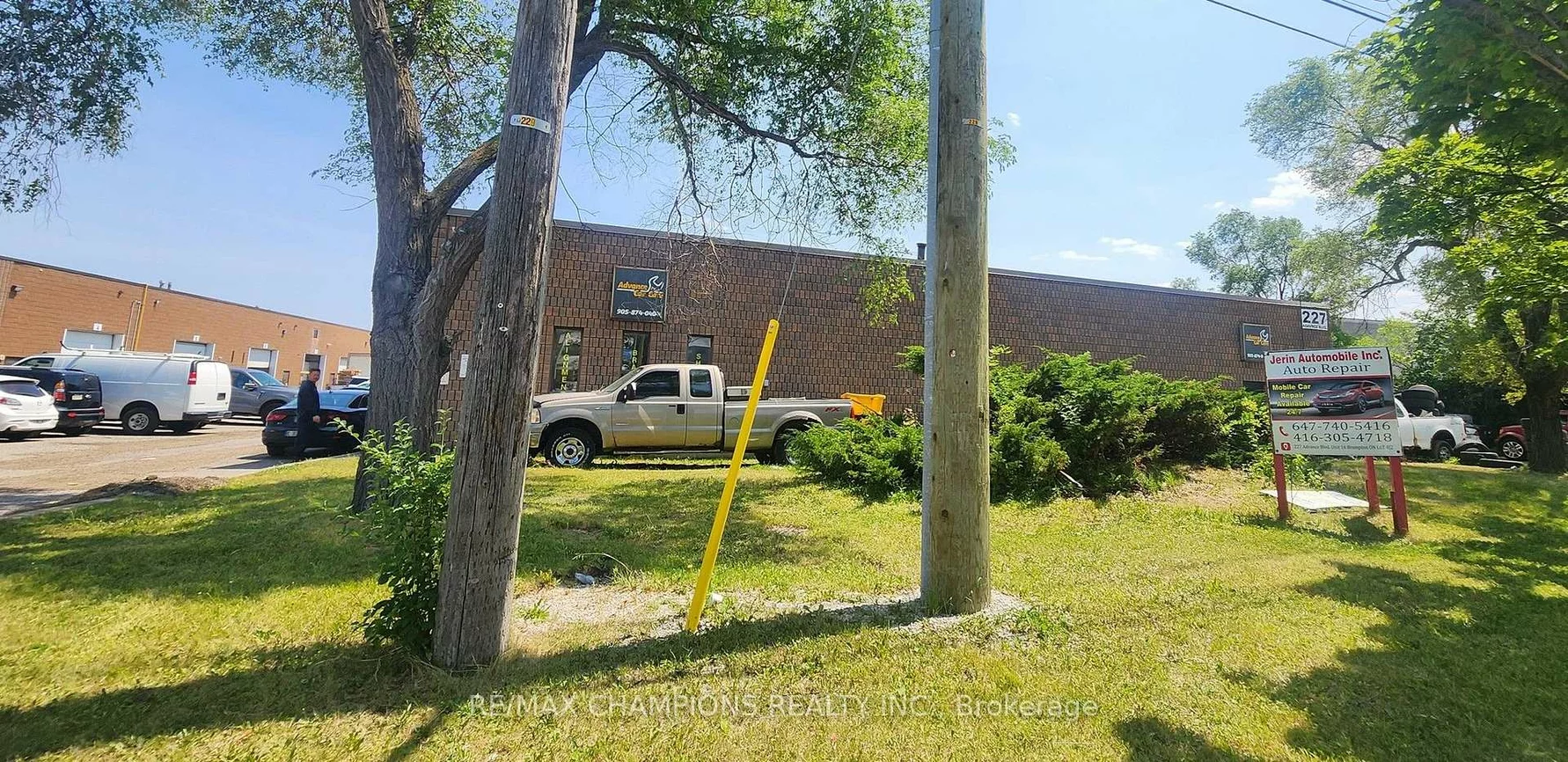 227, Advance, Steeles Industrial, Brampton