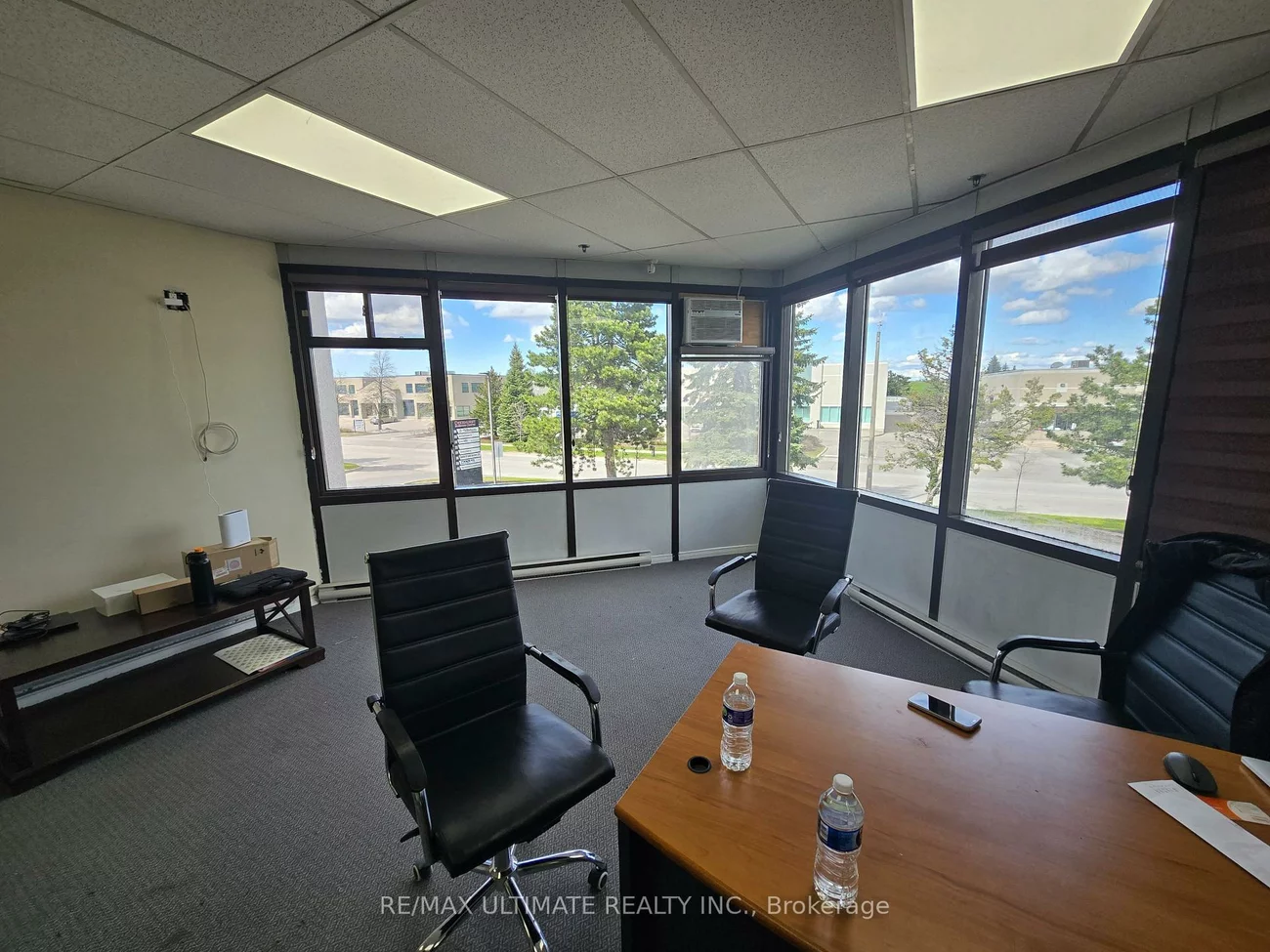 386, Deerhurst, Gore Industrial South, Brampton