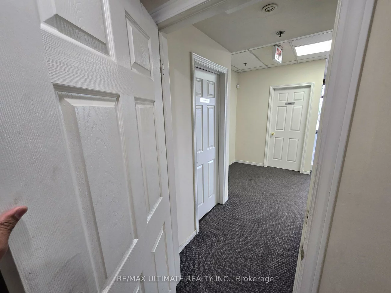 386, Deerhurst, Gore Industrial South, Brampton
