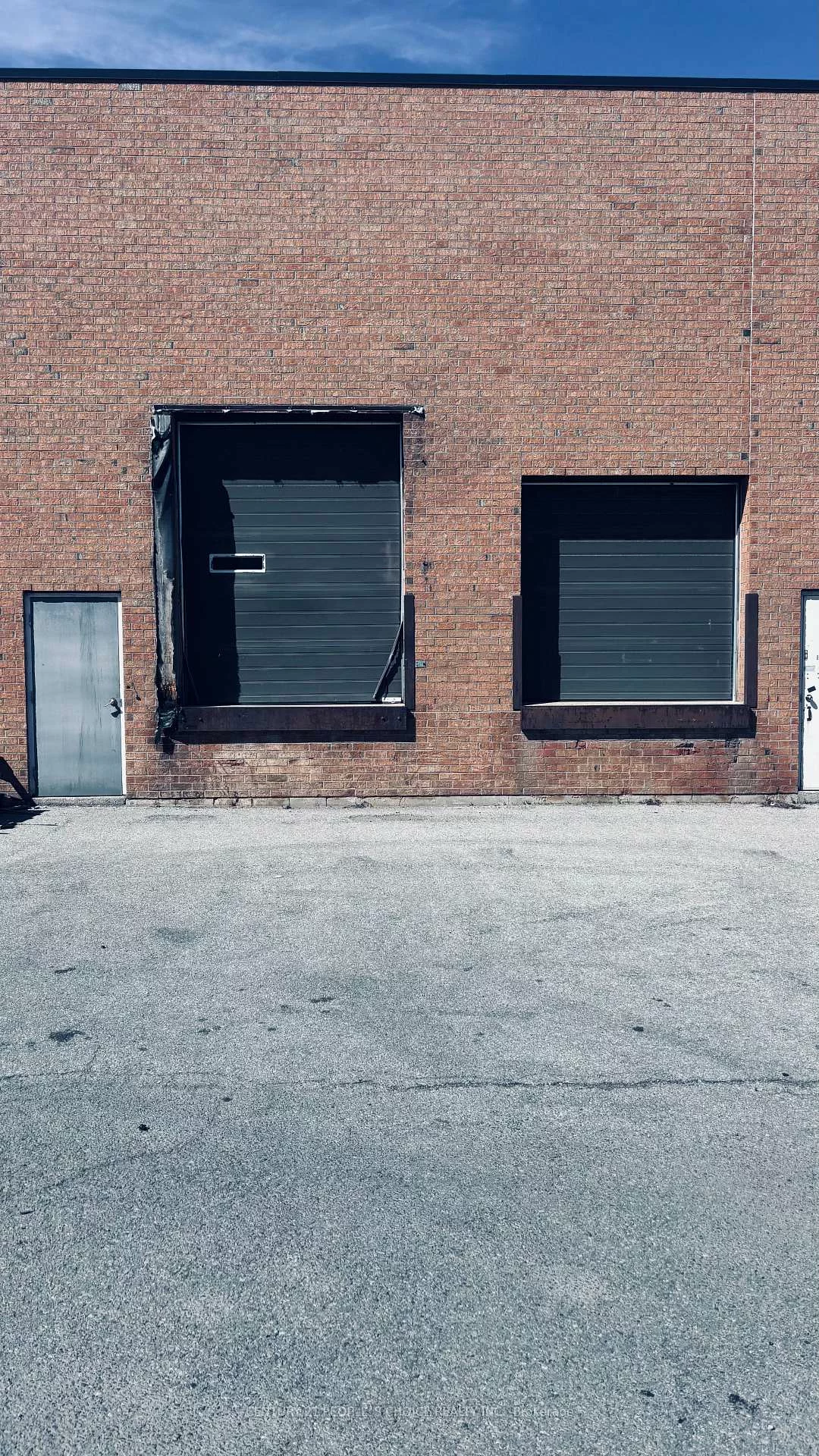 18, Automatic, Gore Industrial North, Brampton