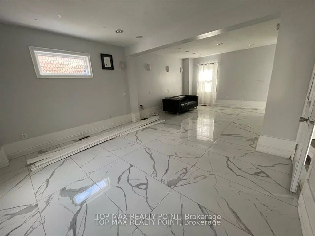 157, Queen, Downtown Brampton, Brampton