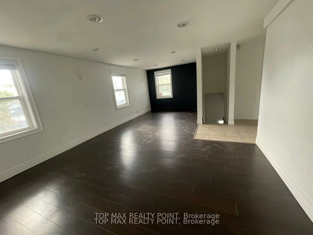 157, Queen, Downtown Brampton, Brampton