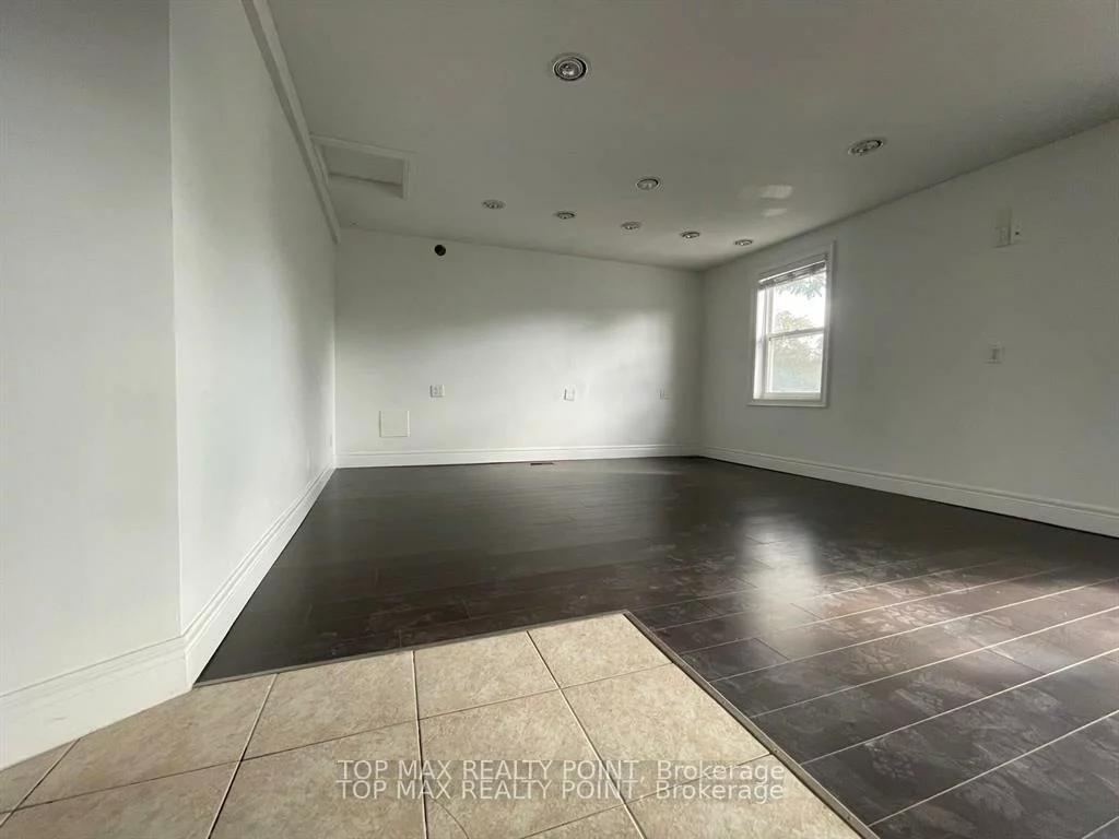 157, Queen, Downtown Brampton, Brampton
