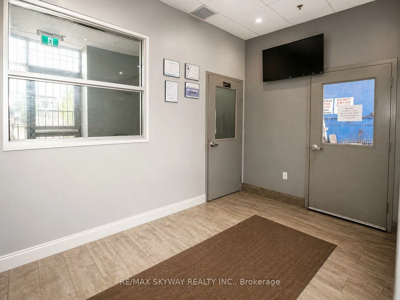 2070, Steeles, Southgate, Brampton
