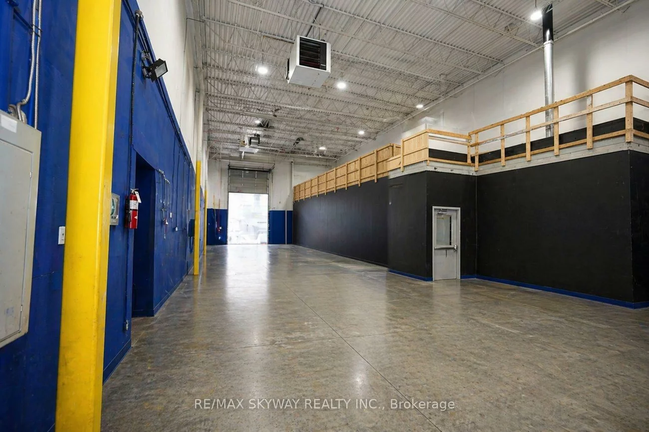 2070, Steeles, Southgate, Brampton