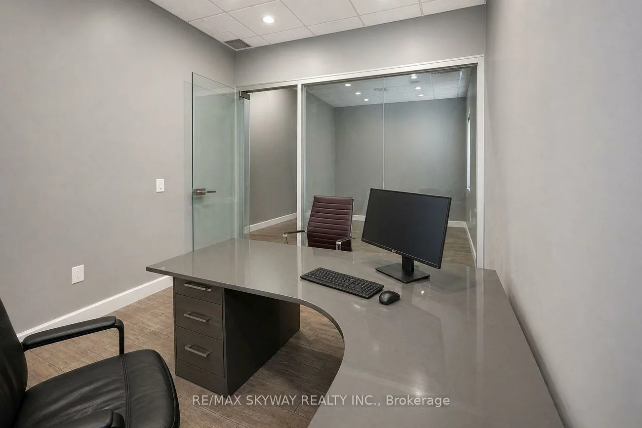 2070, Steeles, Southgate, Brampton