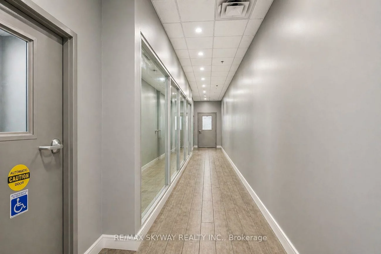 2070, Steeles, Southgate, Brampton
