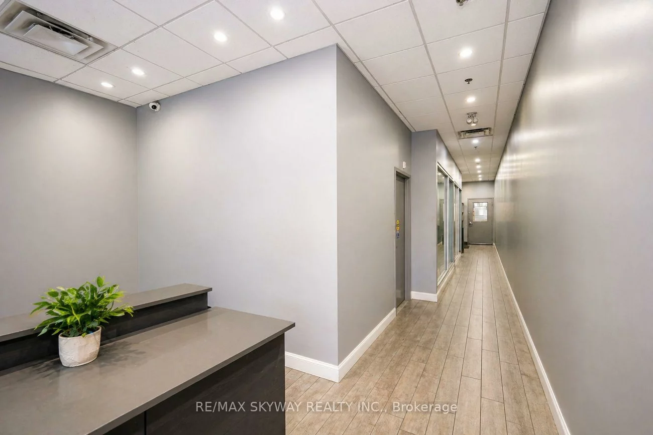 2070, Steeles, Southgate, Brampton