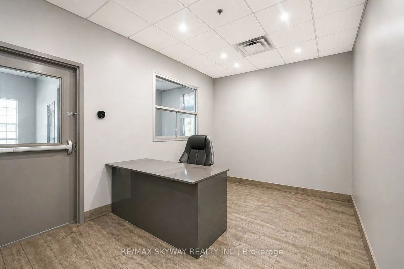 2070, Steeles, Southgate, Brampton