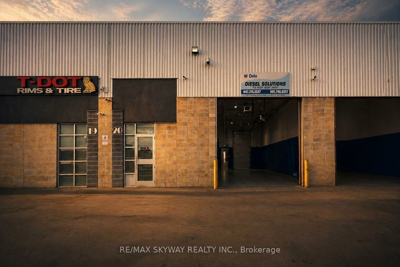 2070, Steeles, Southgate, Brampton