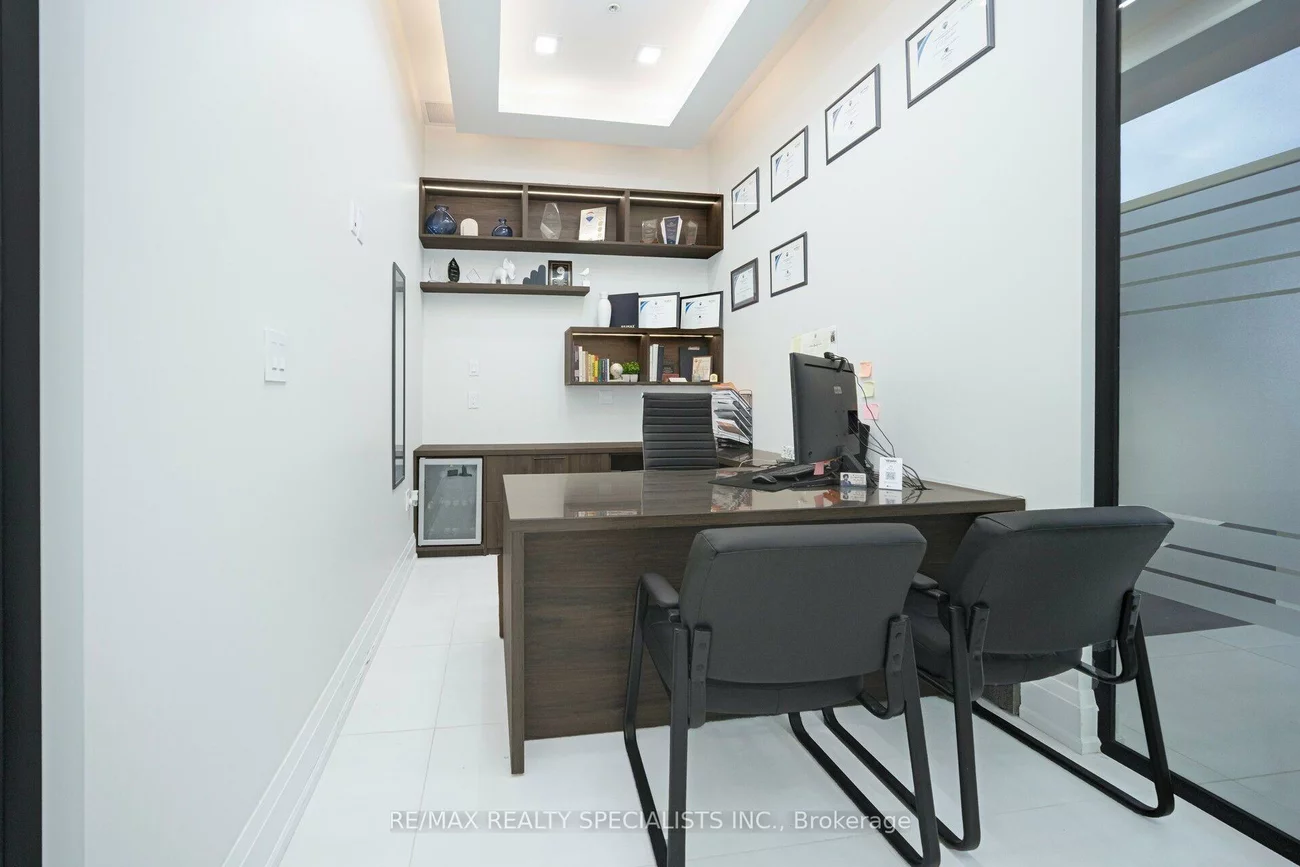20, MARITIME ONTARIO, Airport Road/ Highway 7 Business Centre, Brampton