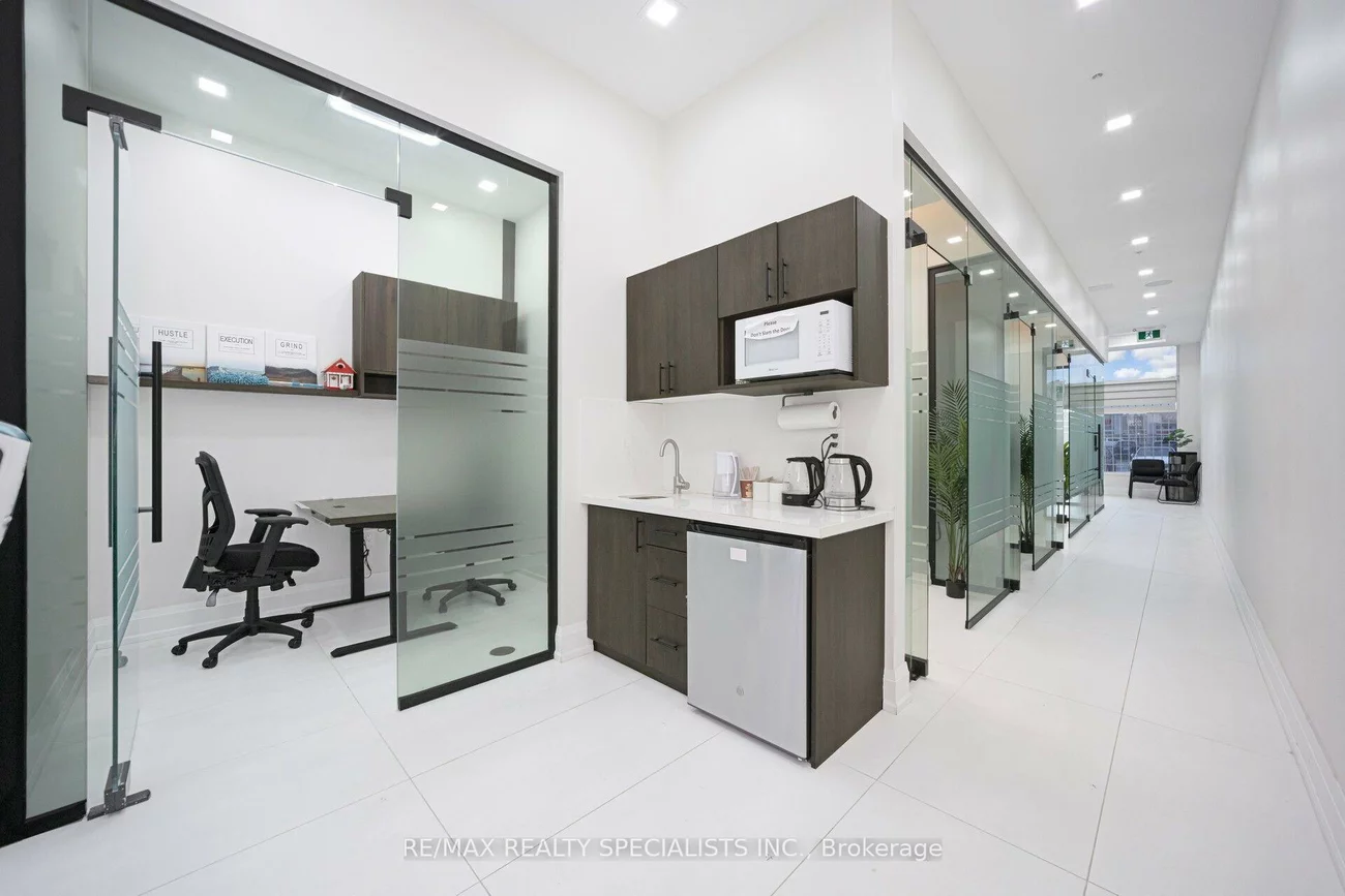 20, MARITIME ONTARIO, Airport Road/ Highway 7 Business Centre, Brampton