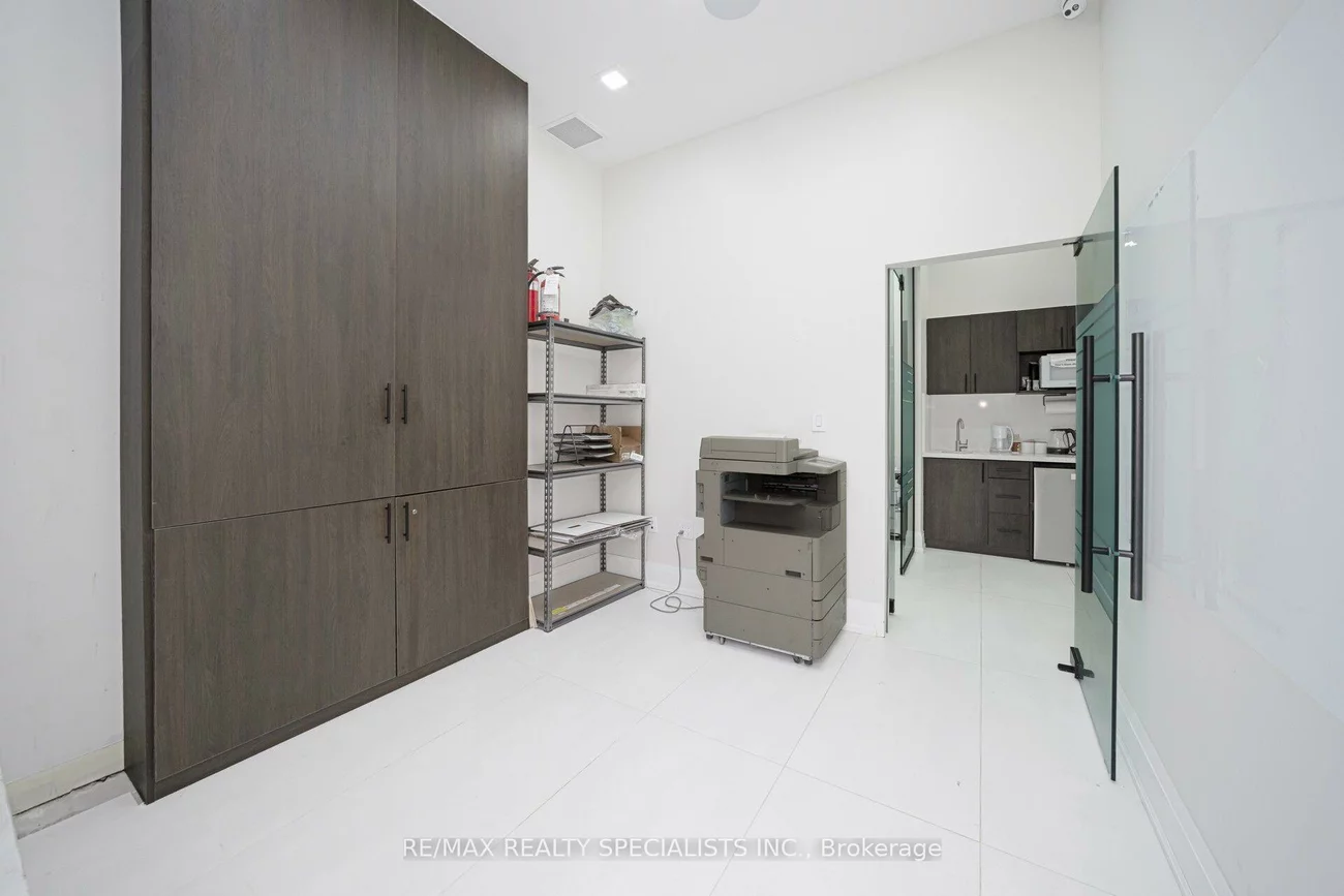 20, MARITIME ONTARIO, Airport Road/ Highway 7 Business Centre, Brampton