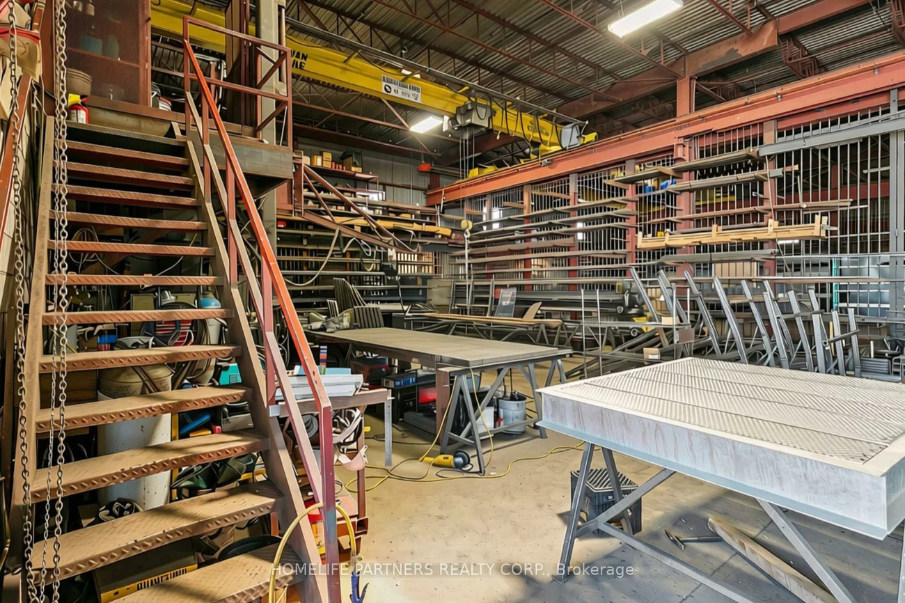 10410, Coleraine, Highway 427, Brampton