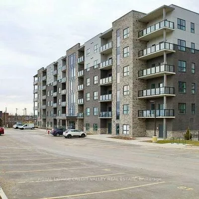 43, Queen, Downtown Brampton, Brampton
