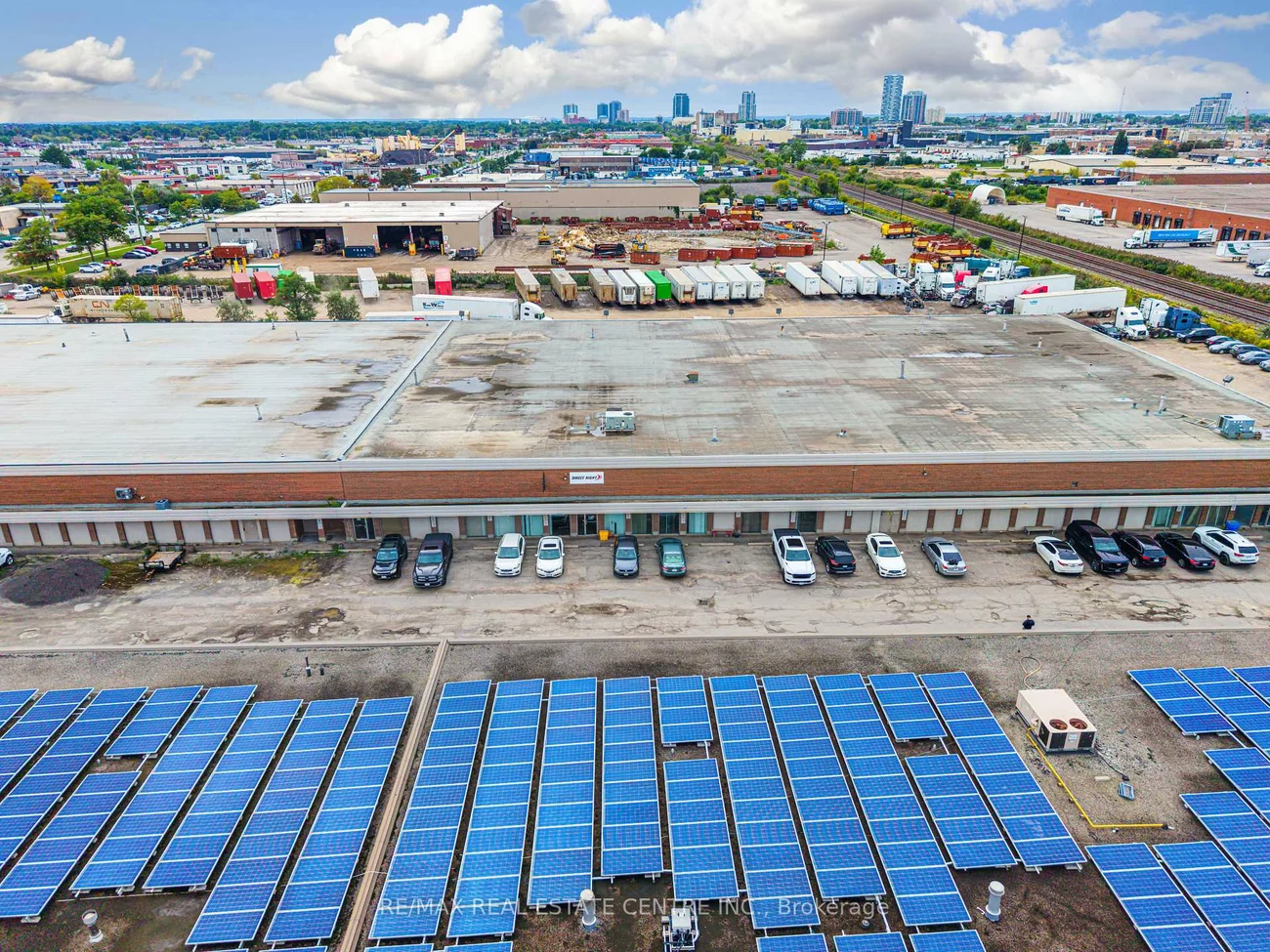 396, Clarence, Brampton East Industrial, Brampton