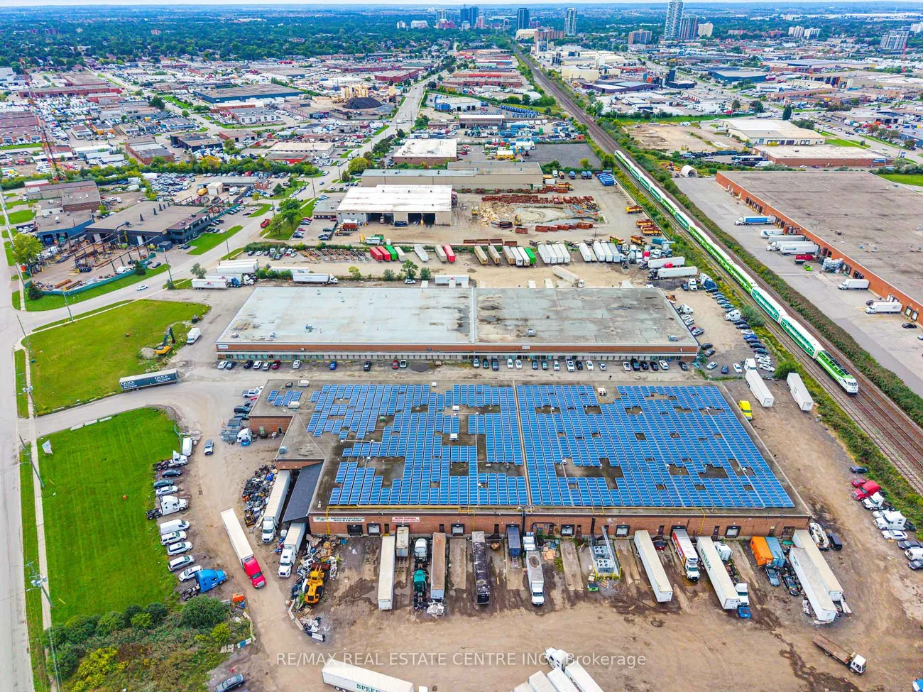 396, Clarence, Brampton East Industrial, Brampton