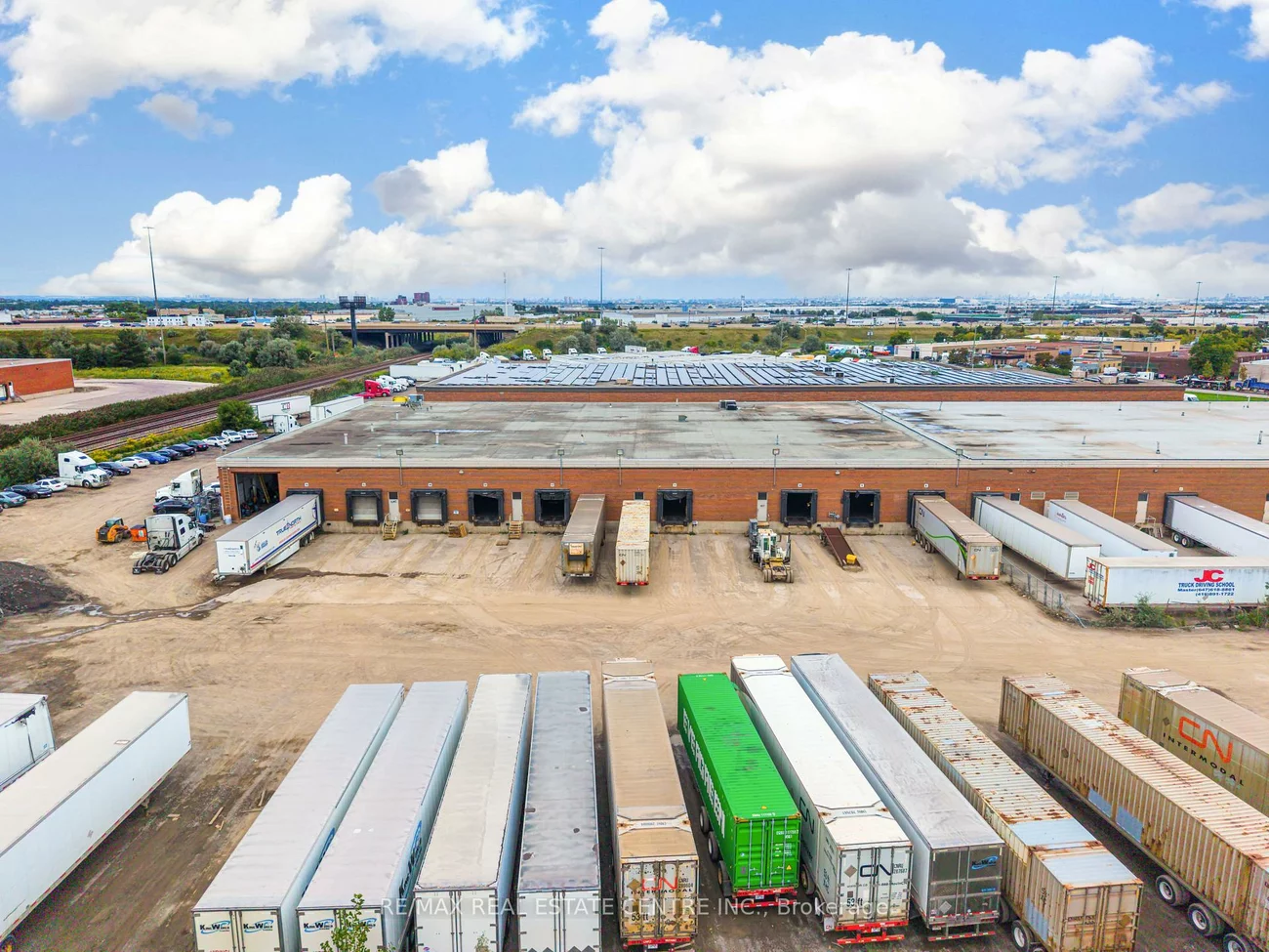 396, Clarence, Brampton East Industrial, Brampton