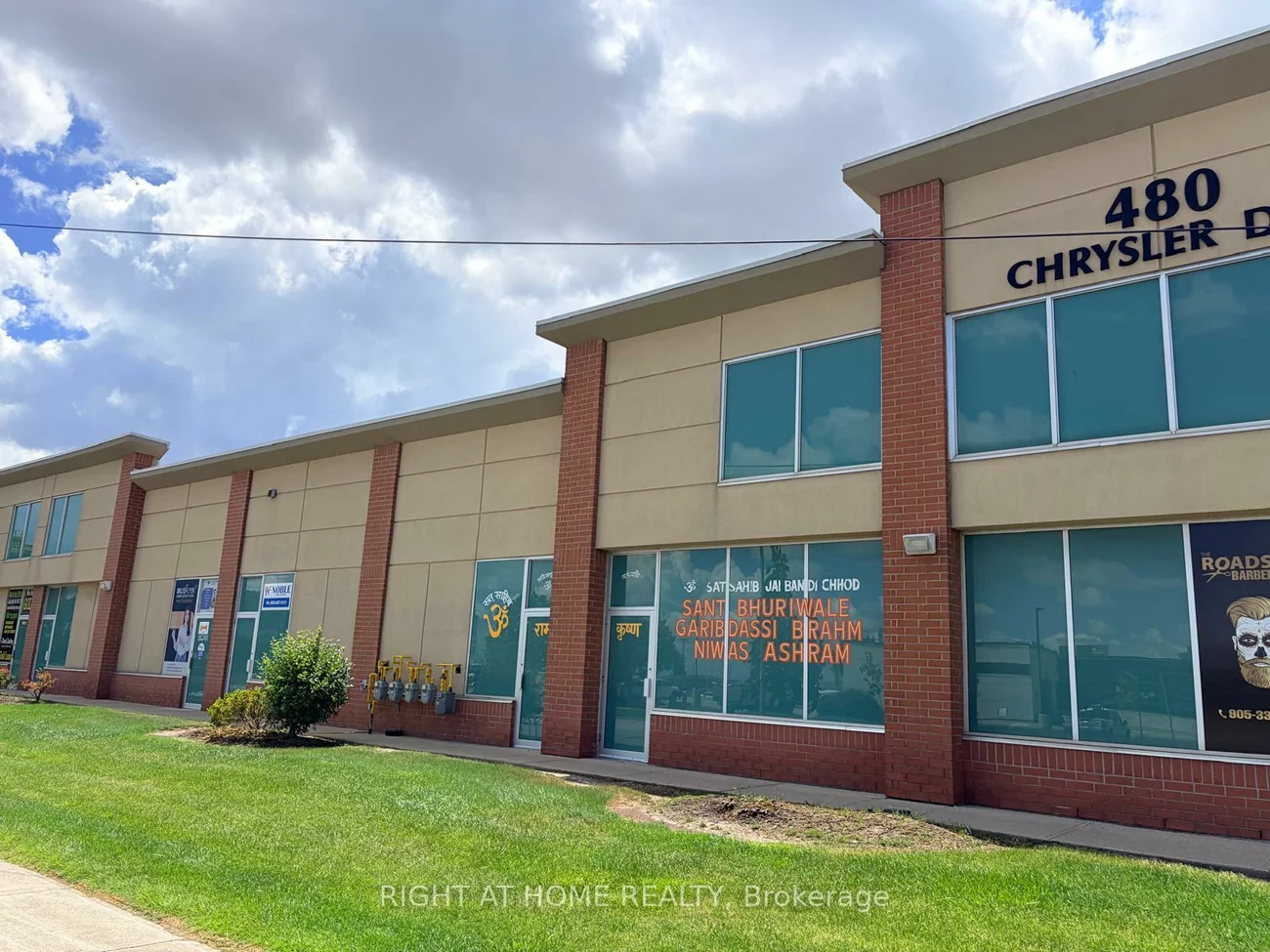 480, Chrysler, Bramalea North Industrial, Brampton