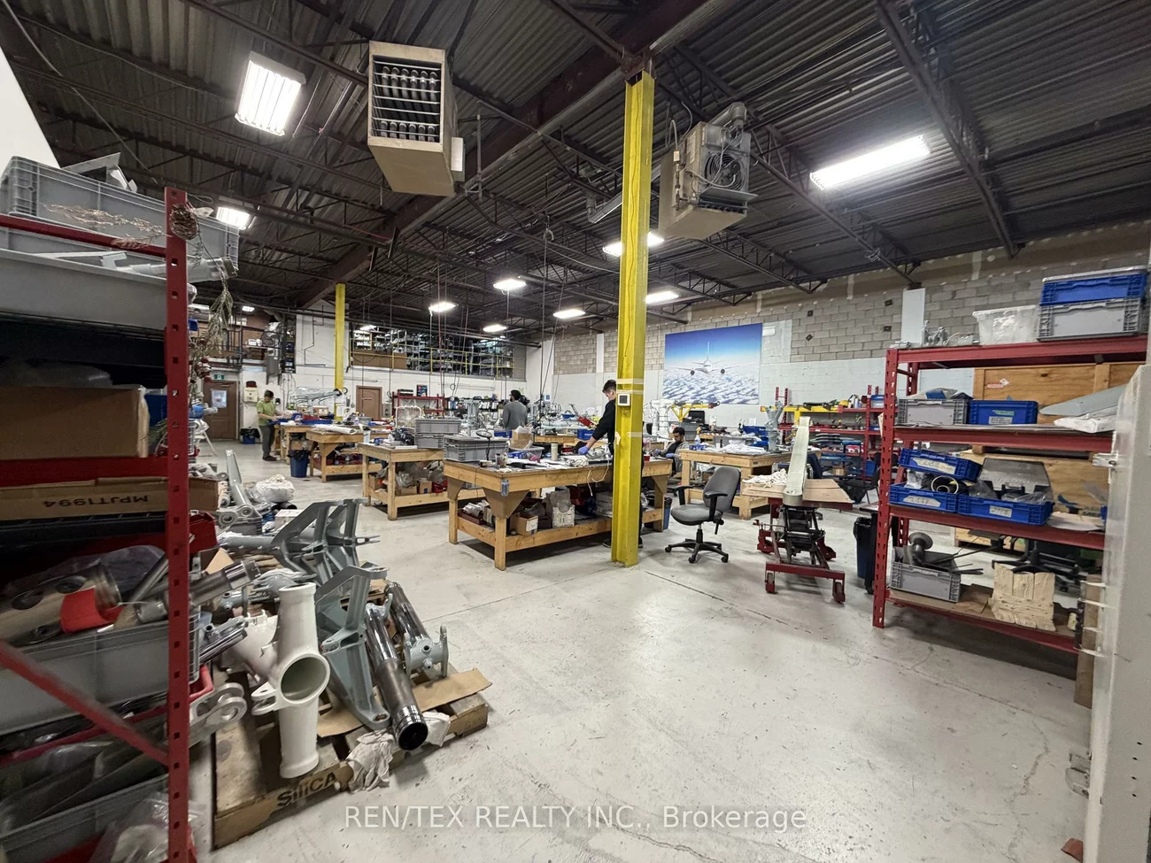 14, Strathearn, Steeles Industrial, Brampton