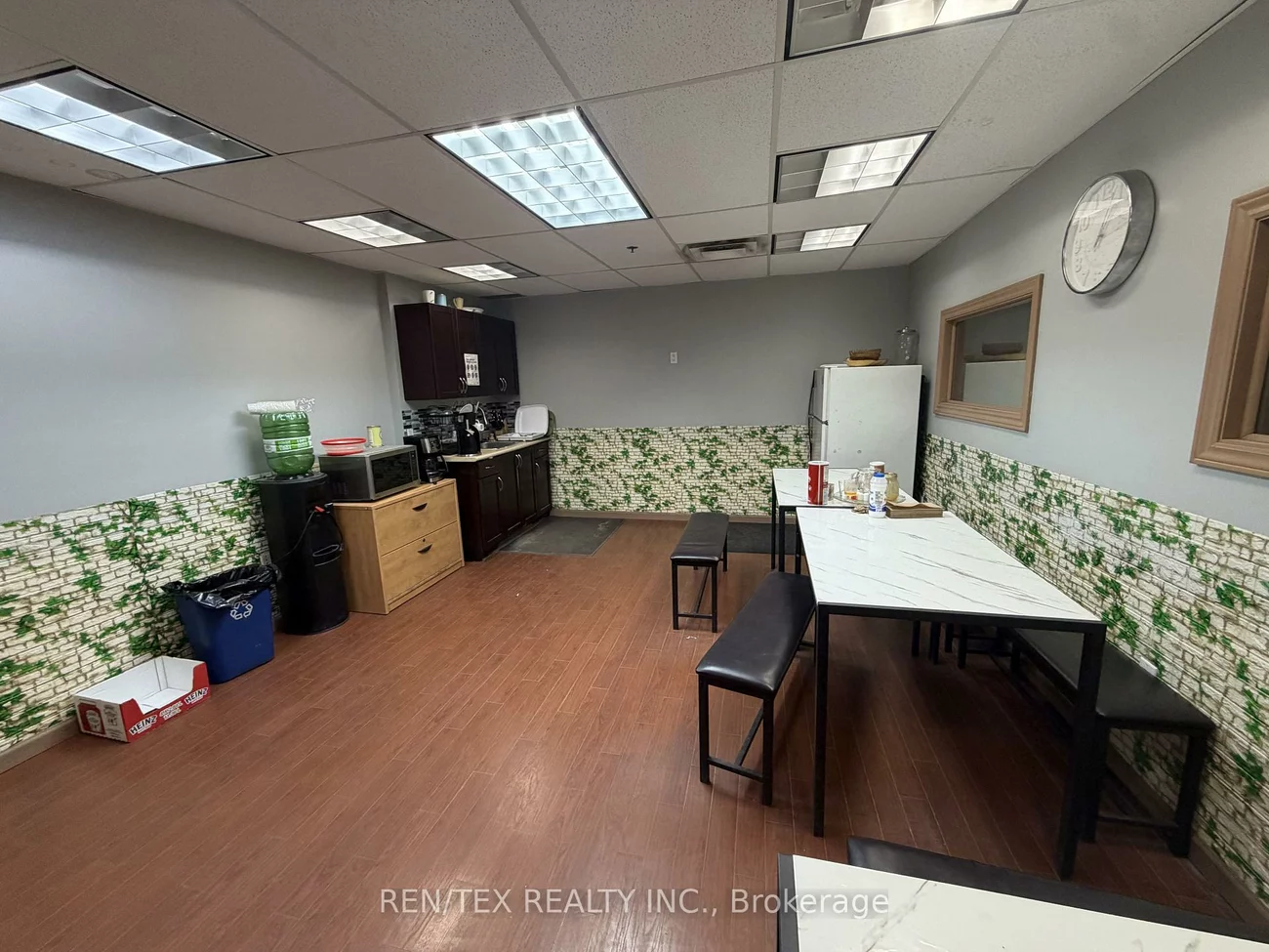 14, Strathearn, Steeles Industrial, Brampton