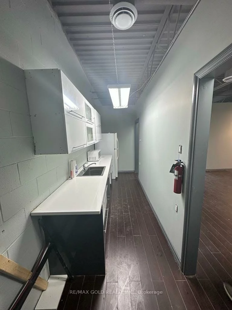 3A, Edvac, Gore Industrial North, Brampton