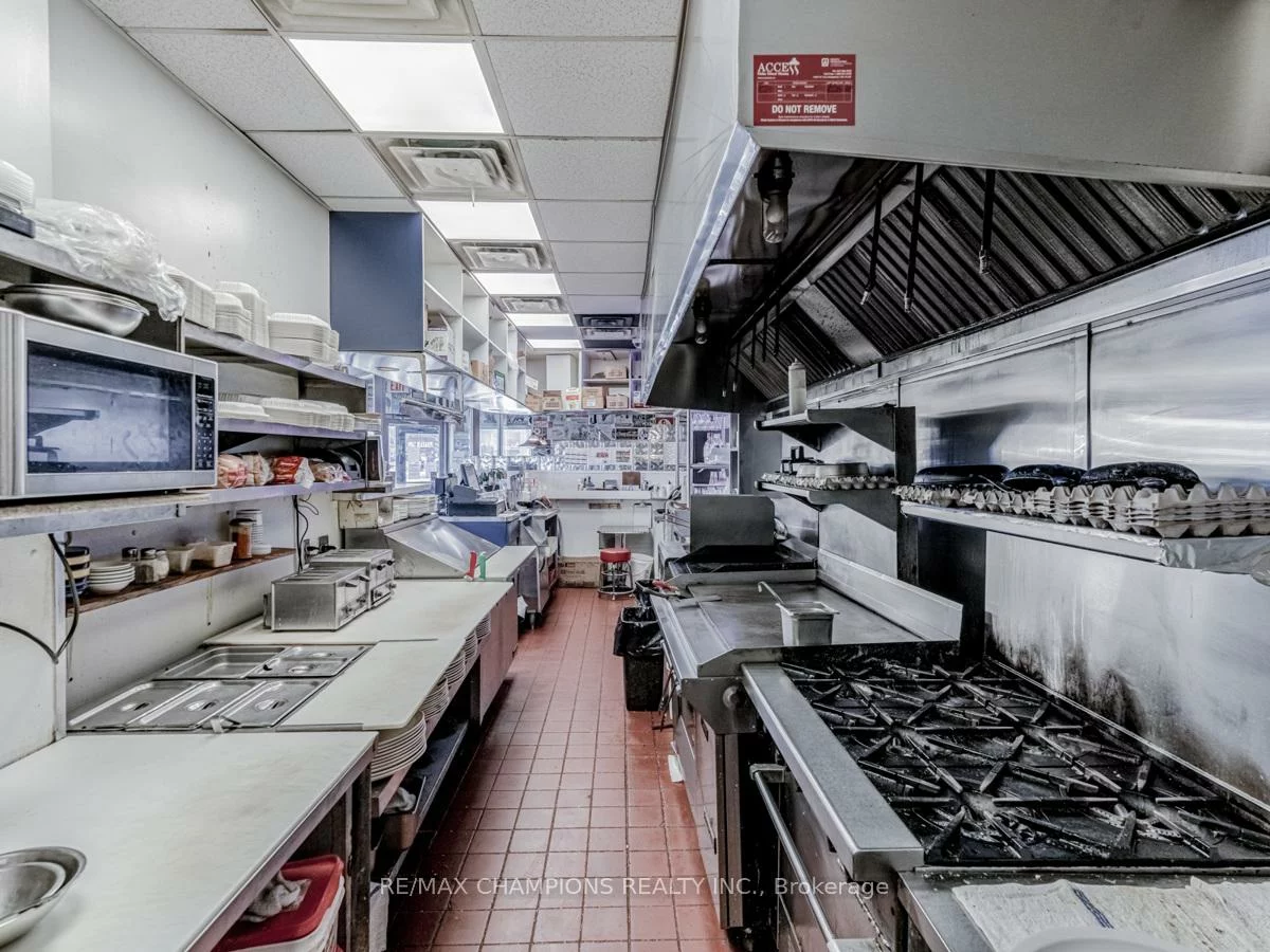 9025, Torbram, Bramalea North Industrial, Brampton