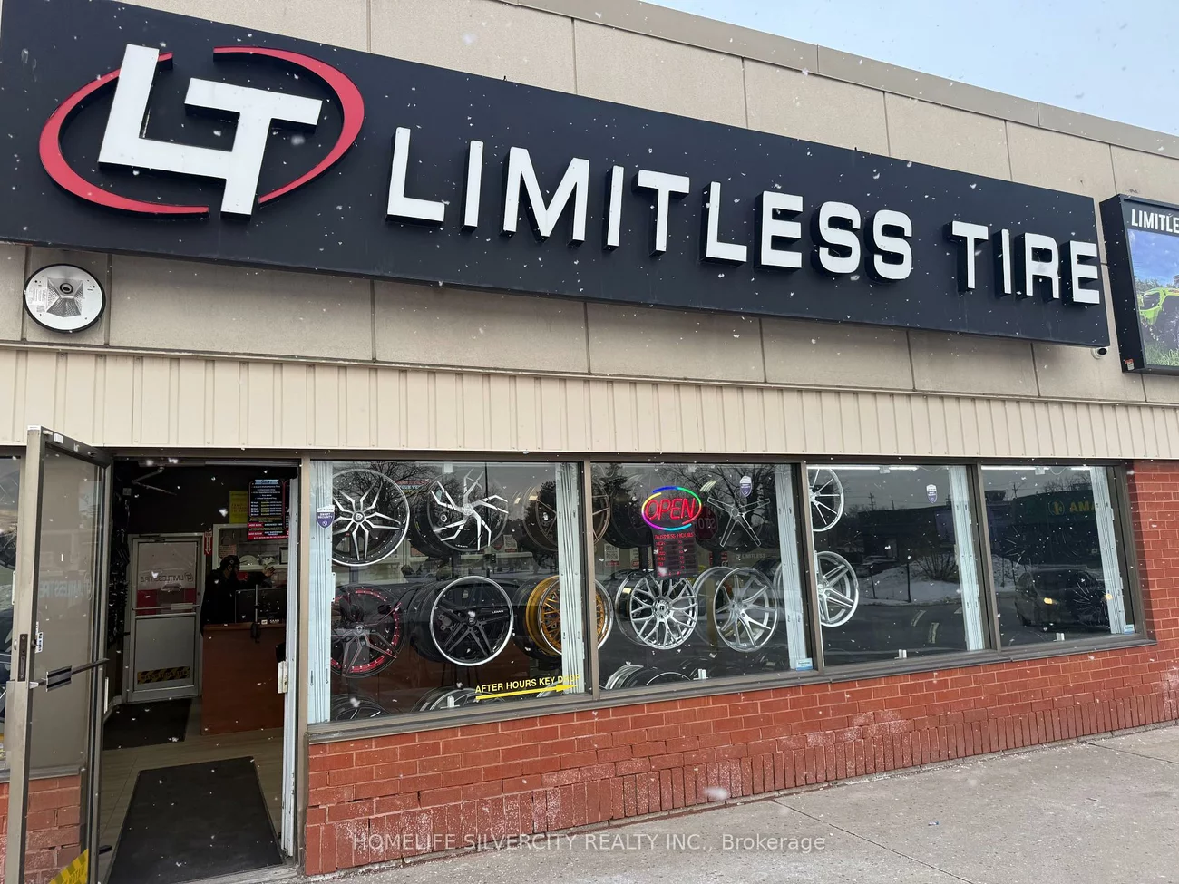 370, Main, Downtown Brampton, Brampton
