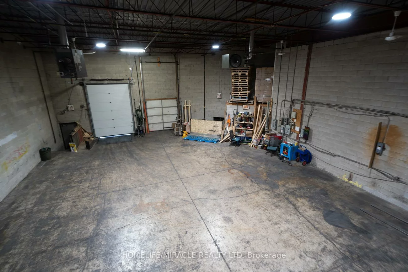13, Edvac, Gore Industrial North, Brampton
