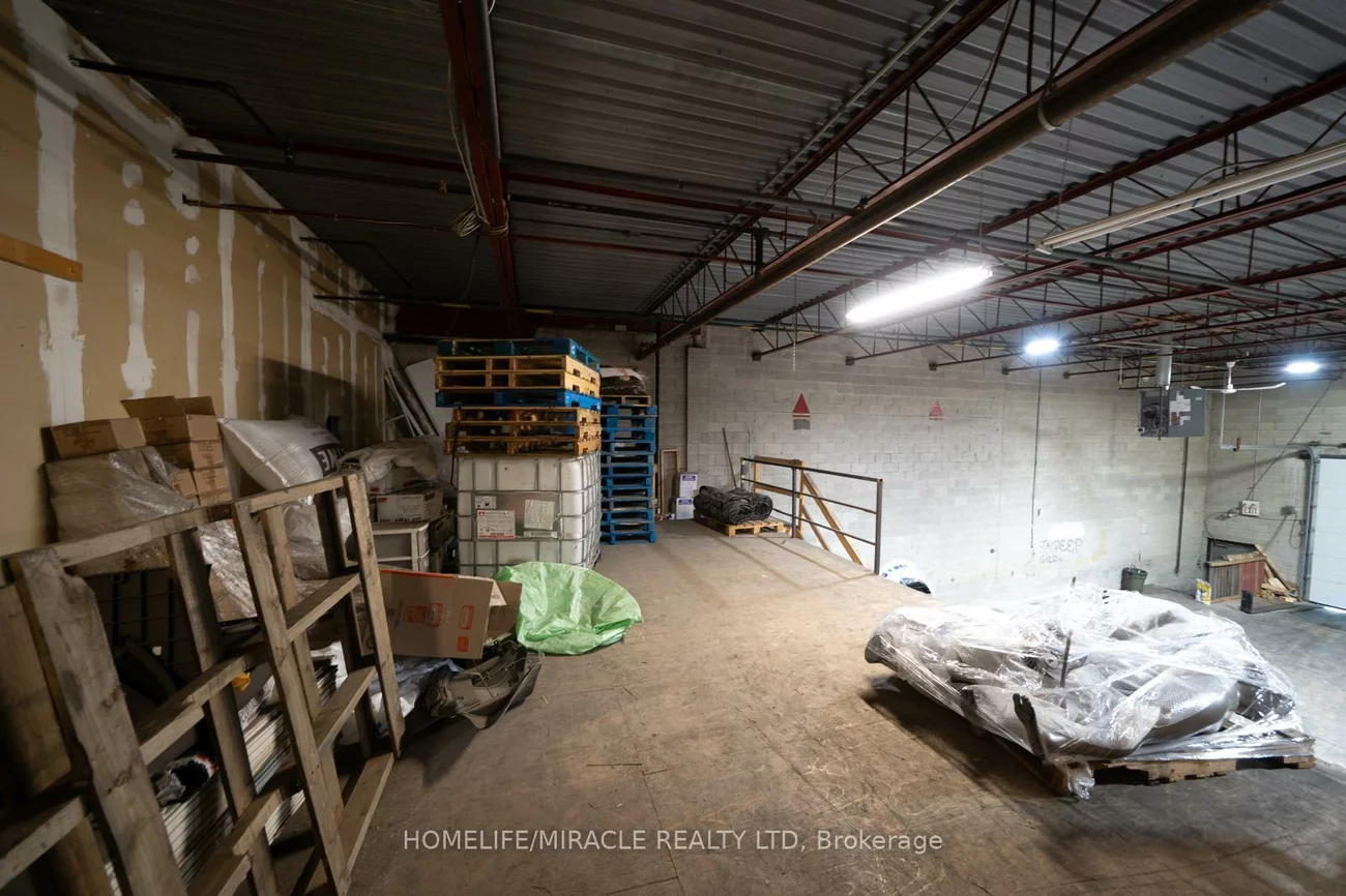 13, Edvac, Gore Industrial North, Brampton