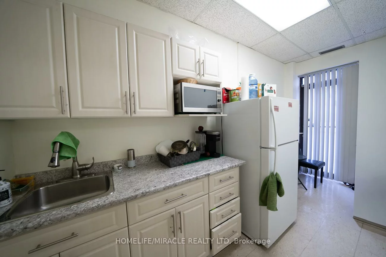 13, Edvac, Gore Industrial North, Brampton