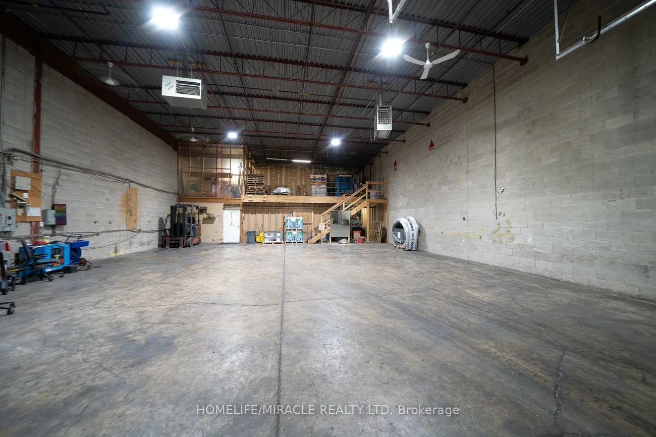 13, Edvac, Gore Industrial North, Brampton