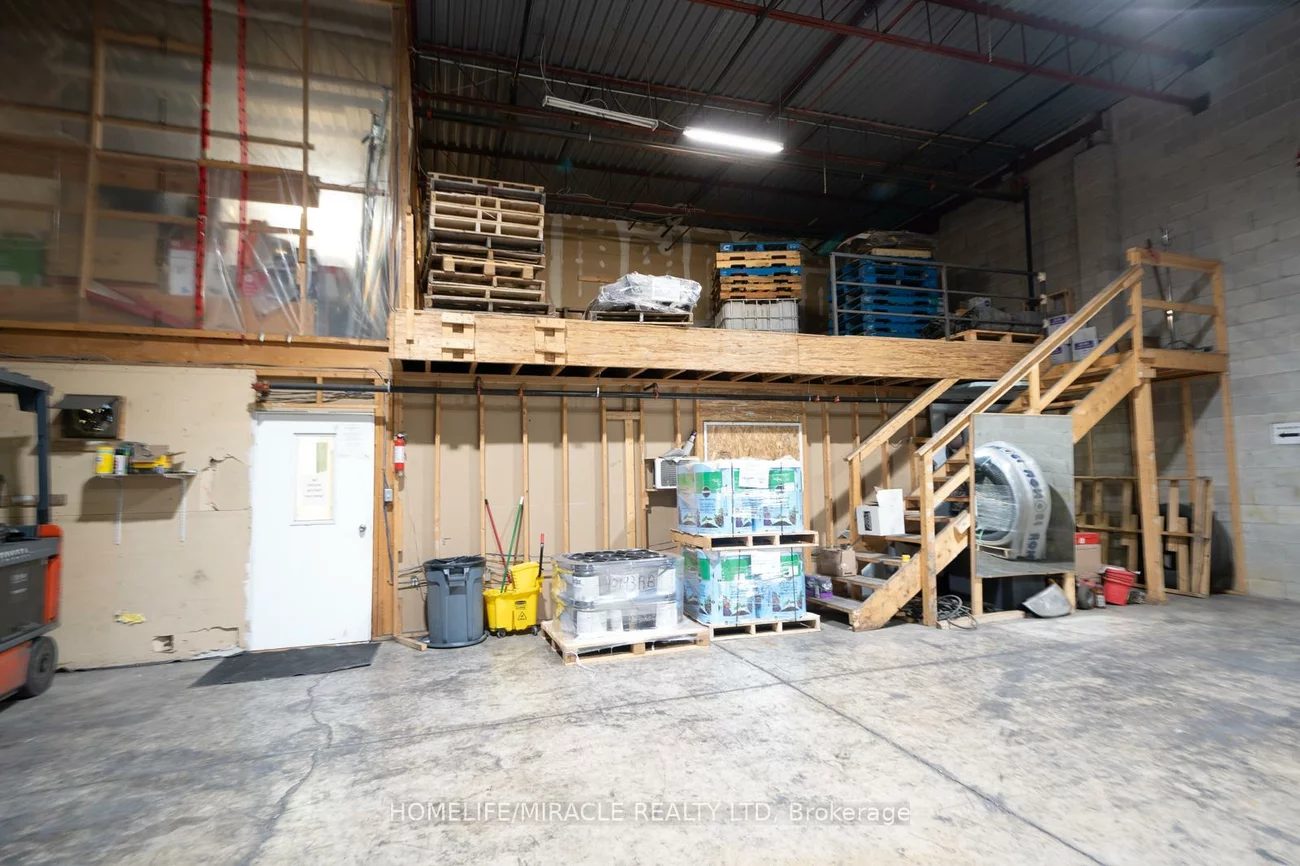 13, Edvac, Gore Industrial North, Brampton