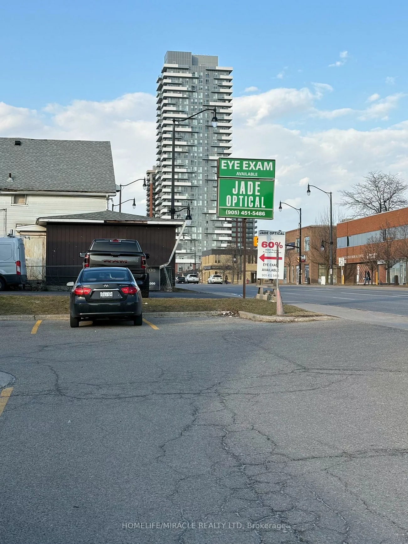 148, Queen, Queen Street Corridor, Brampton