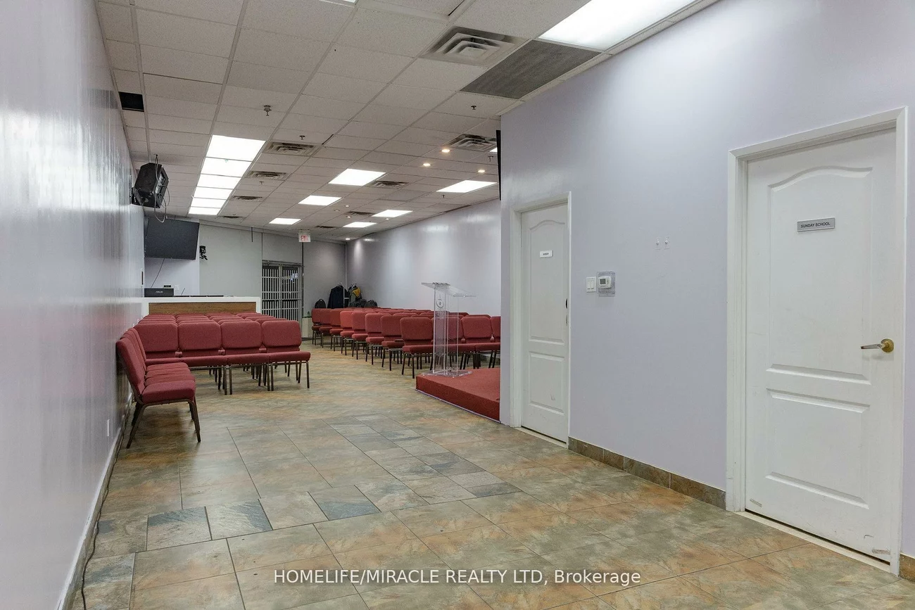 351, Parkhurst, Parkway Belt Industrial Area, Brampton