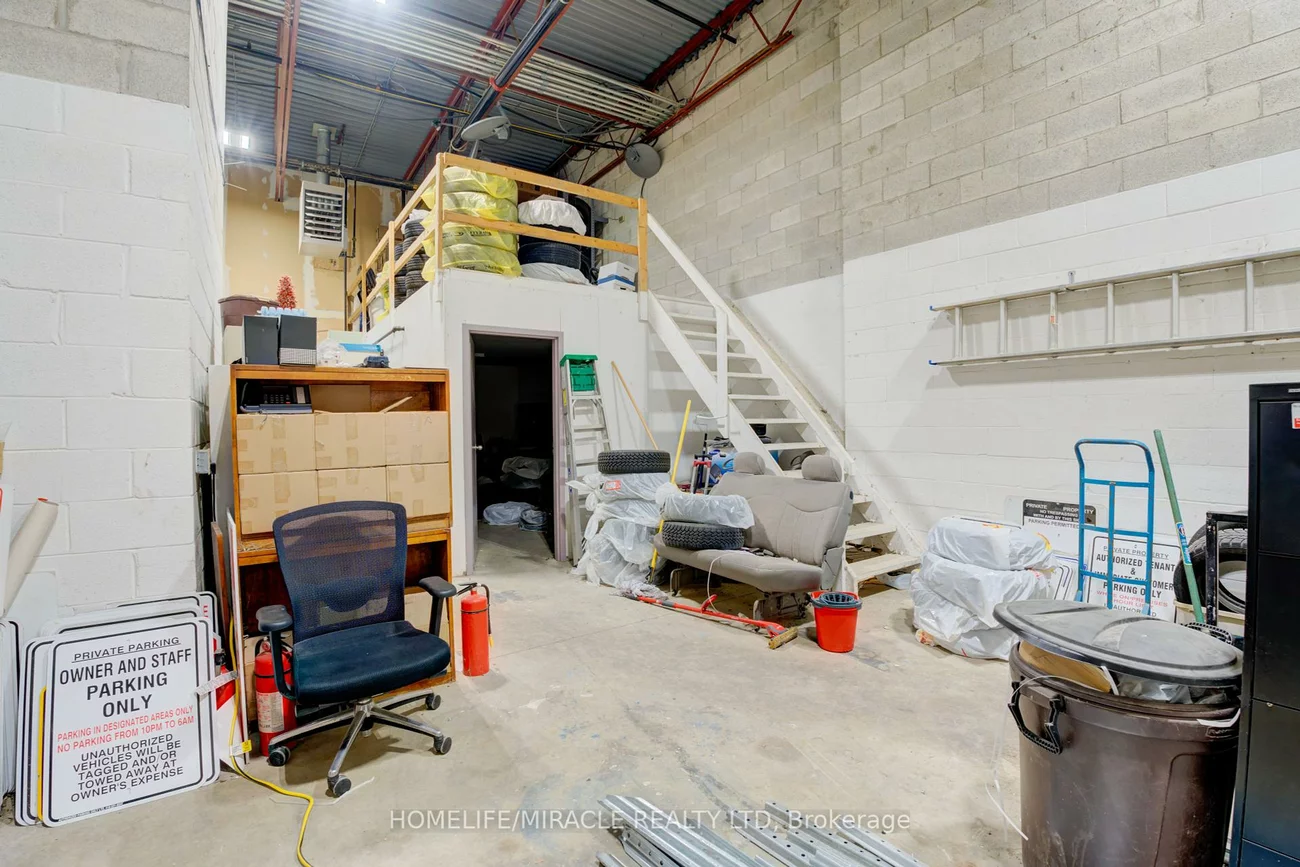 173, Advance, Steeles Industrial, Brampton