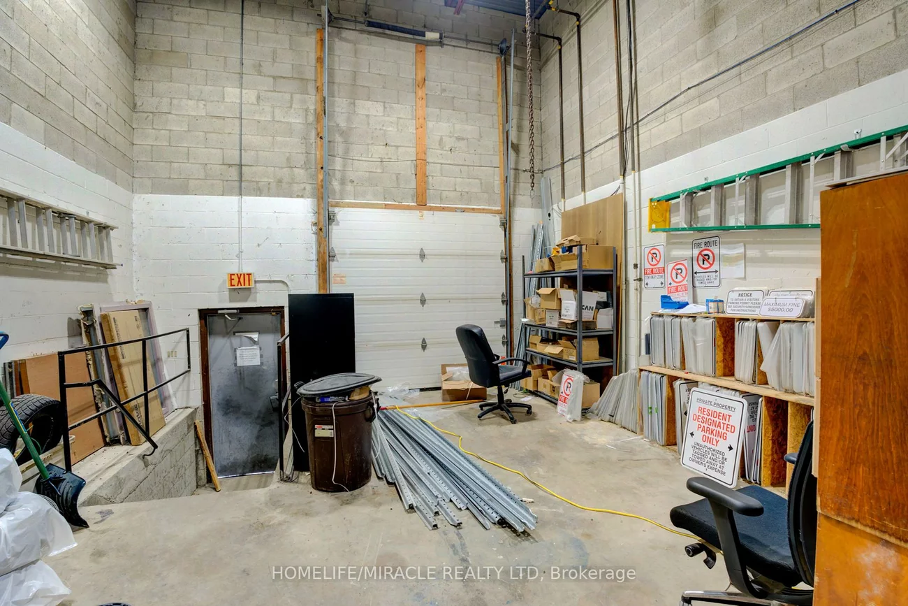 173, Advance, Steeles Industrial, Brampton