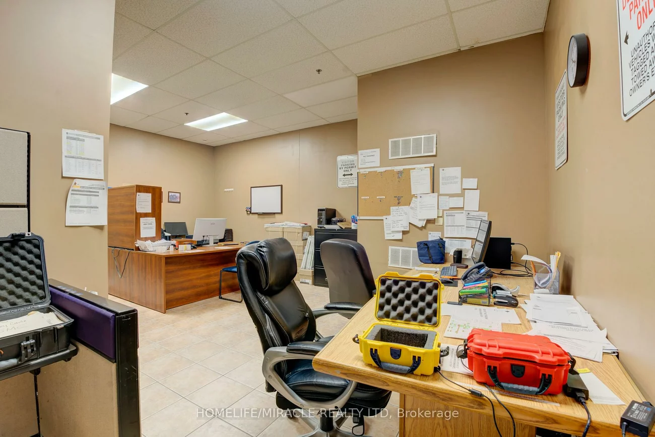 173, Advance, Steeles Industrial, Brampton
