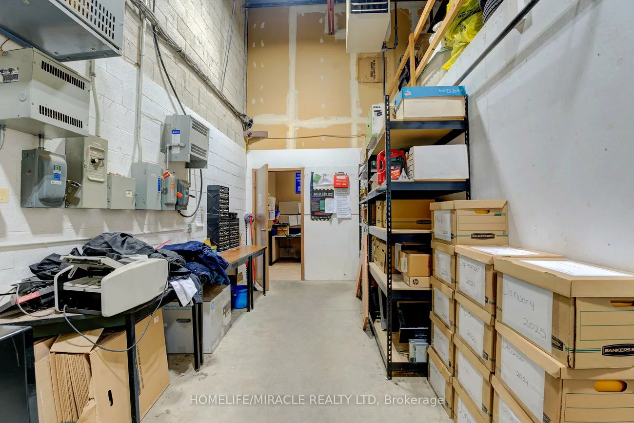 173, Advance, Steeles Industrial, Brampton