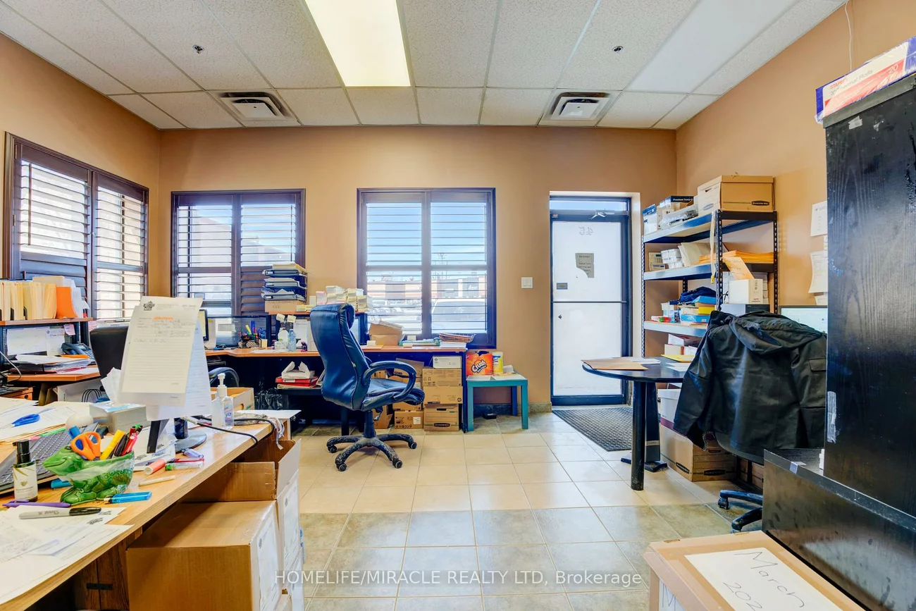 173, Advance, Steeles Industrial, Brampton