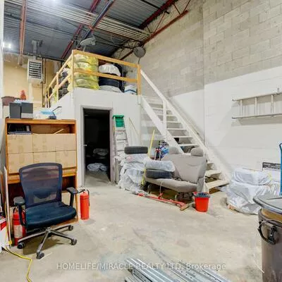 173, Advance, Steeles Industrial, Brampton