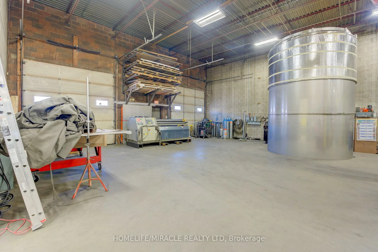 175, Advance, Steeles Industrial, Brampton
