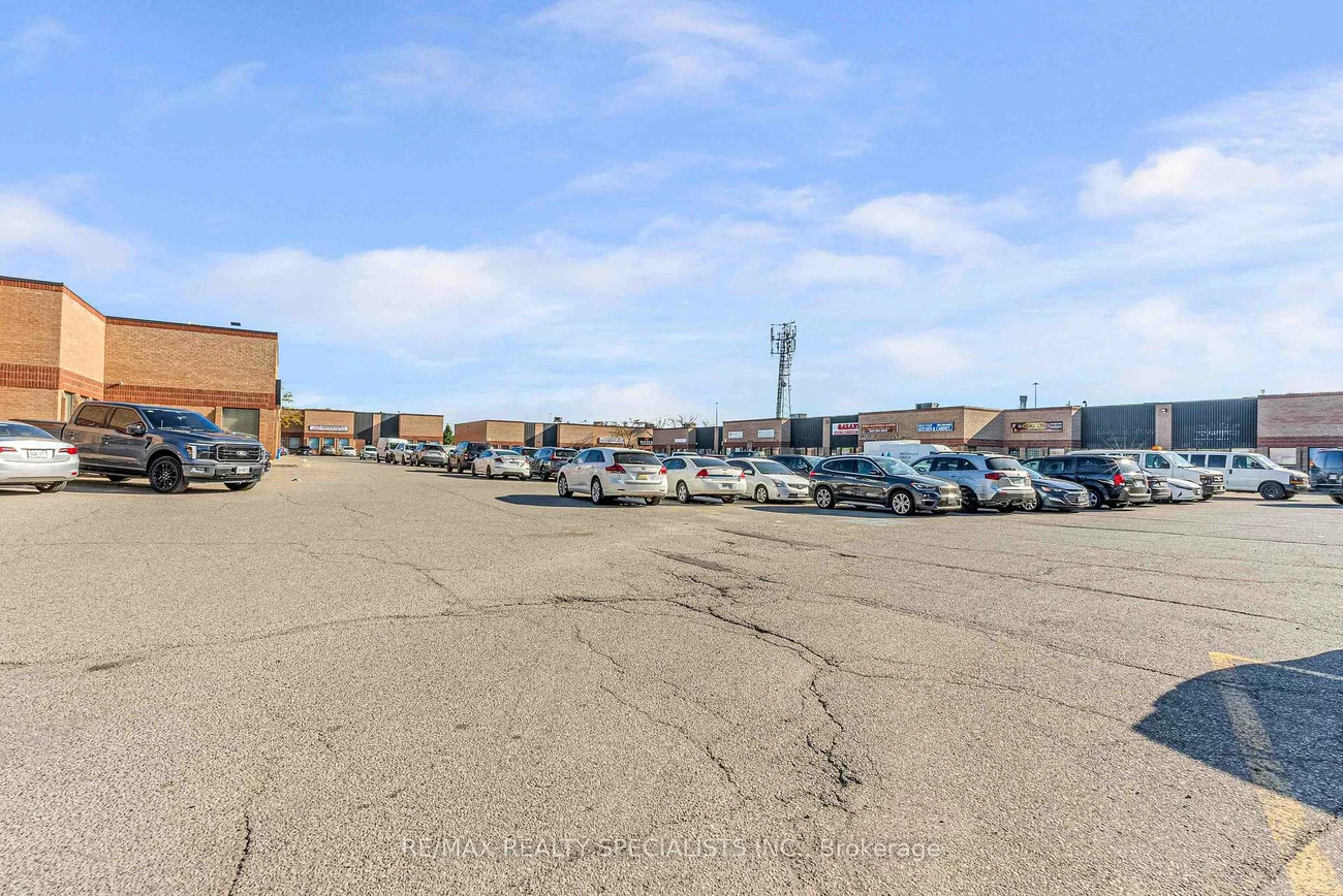 173, Advance, Steeles Industrial, Brampton