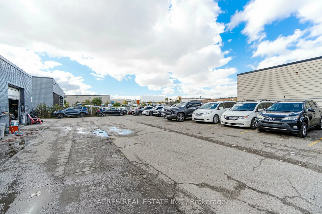 26, Bramsteele, Brampton East Industrial, Brampton