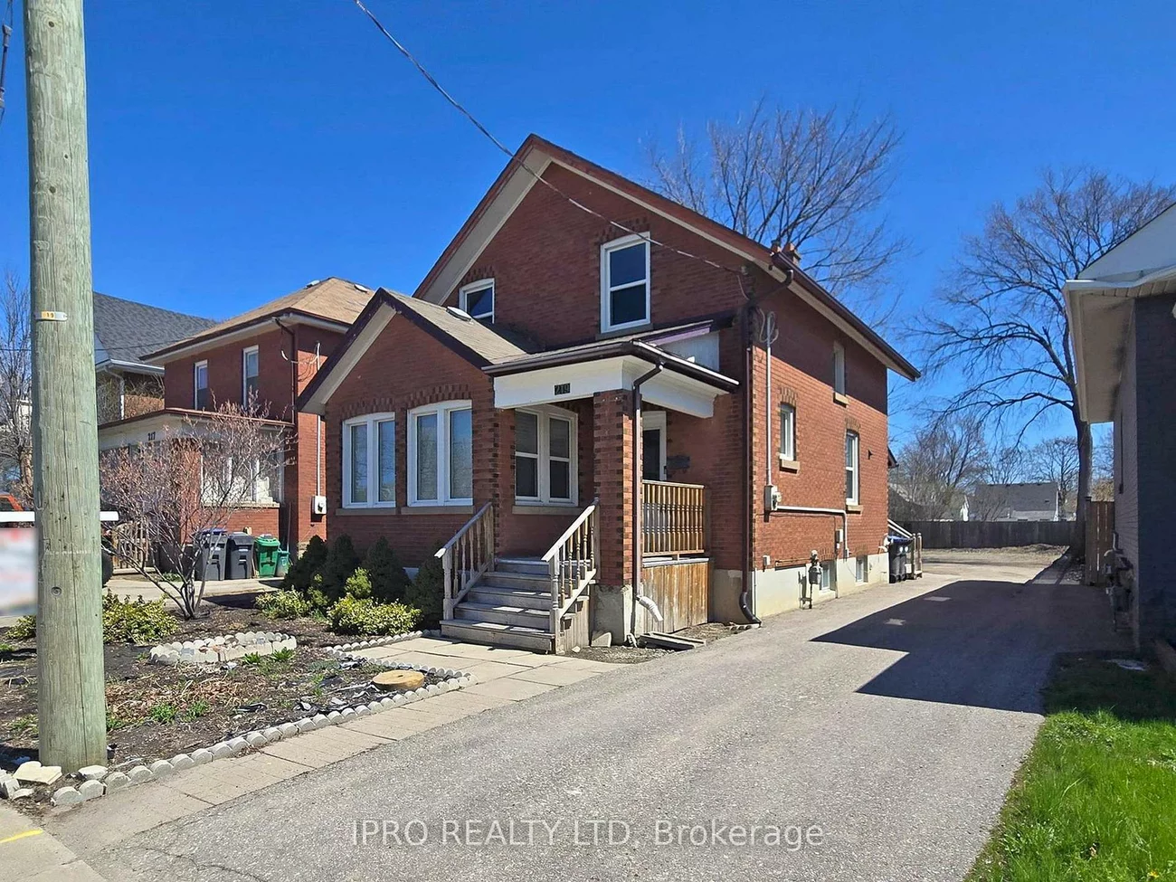 219, Queen, Downtown Brampton, Brampton
