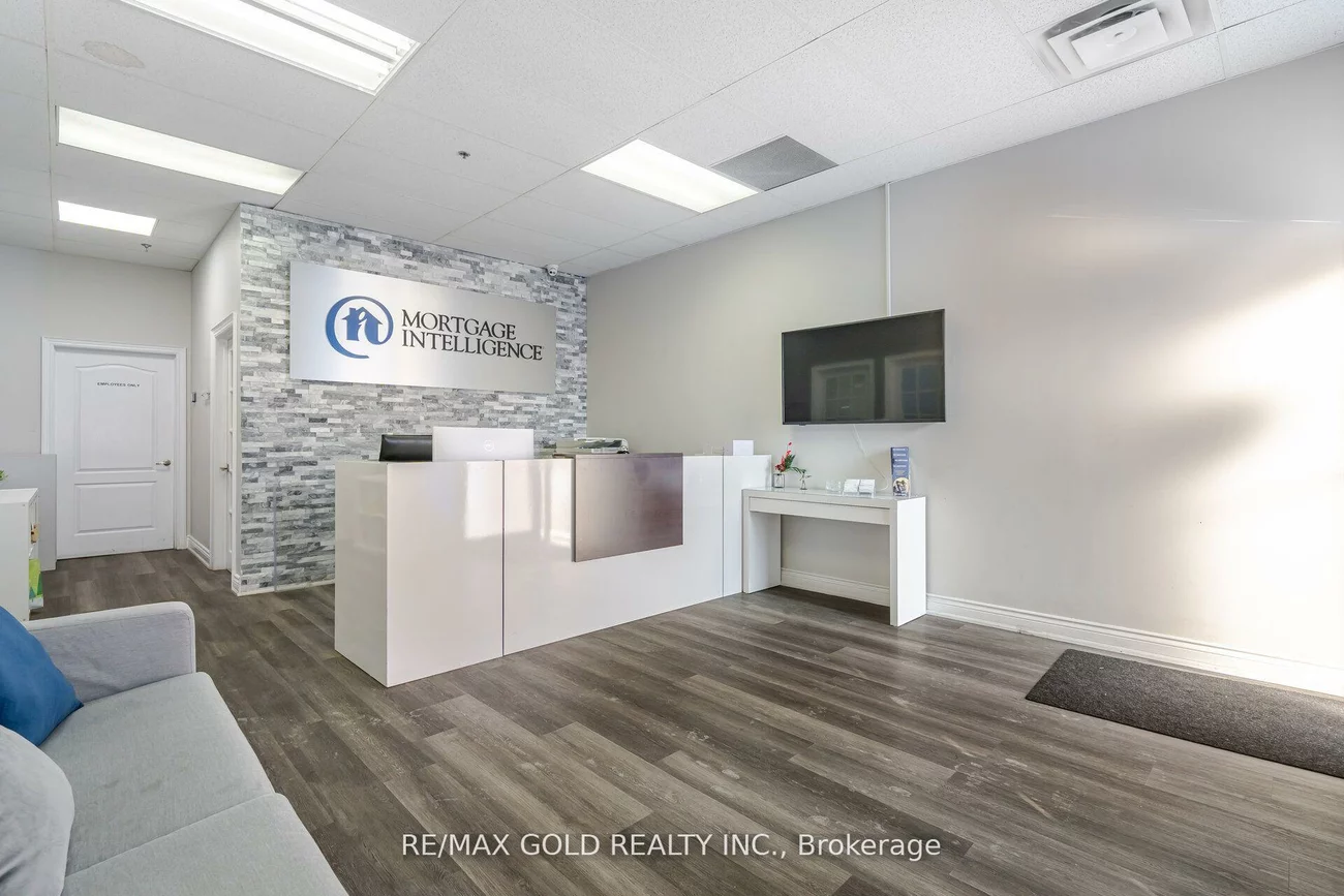 2074, Steeles, Southgate, Brampton