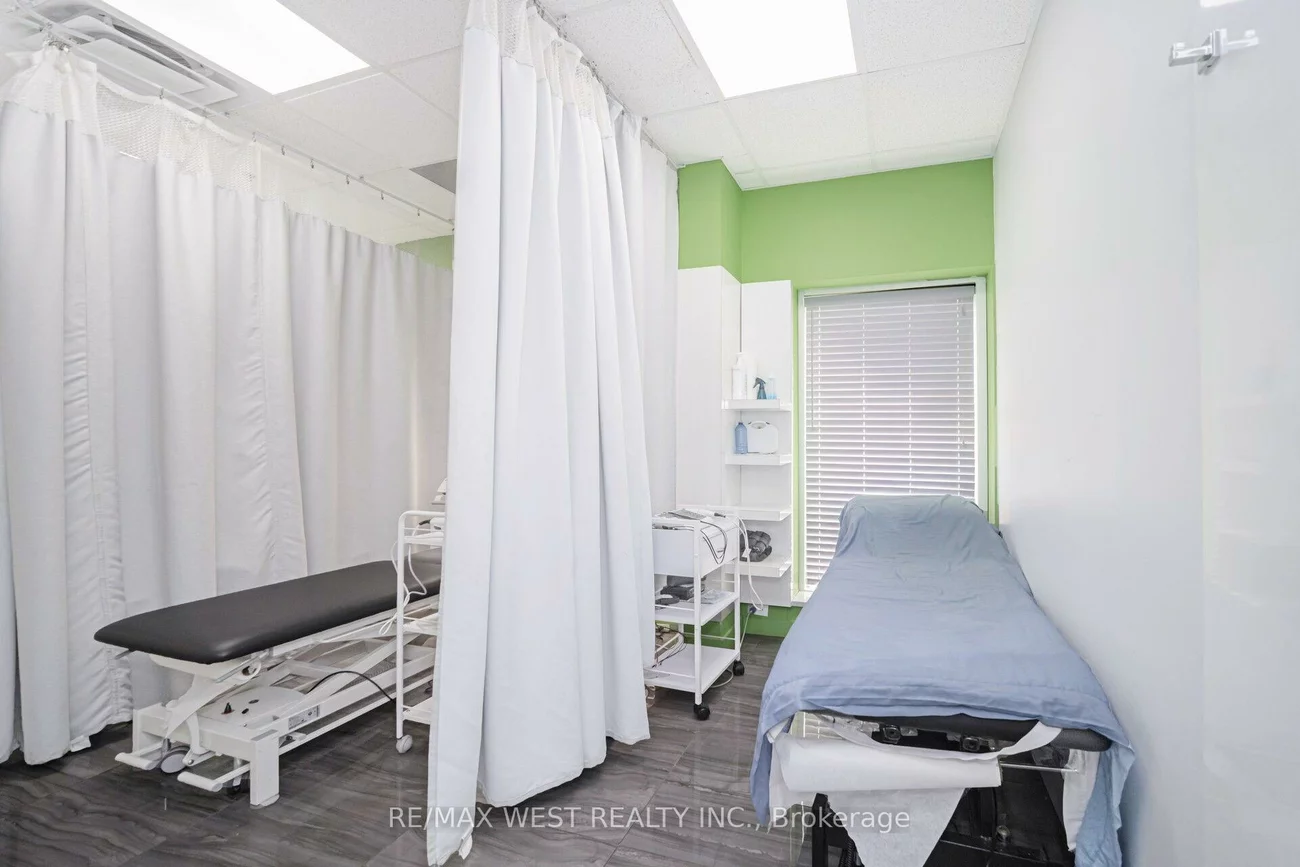 7990, Kennedy, Fletcher's Creek South, Brampton
