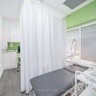 7990, Kennedy, Fletcher's Creek South, Brampton
