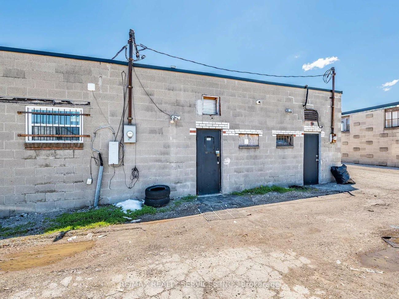 44, Dean, Brampton East, Brampton